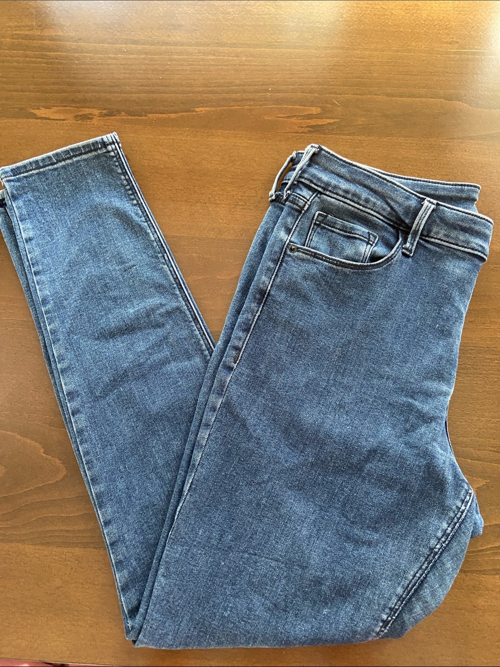 Old Navy Rockstar, Super-Skinny Mid-rise, Jeans in Denim Blue. Women’s size 12